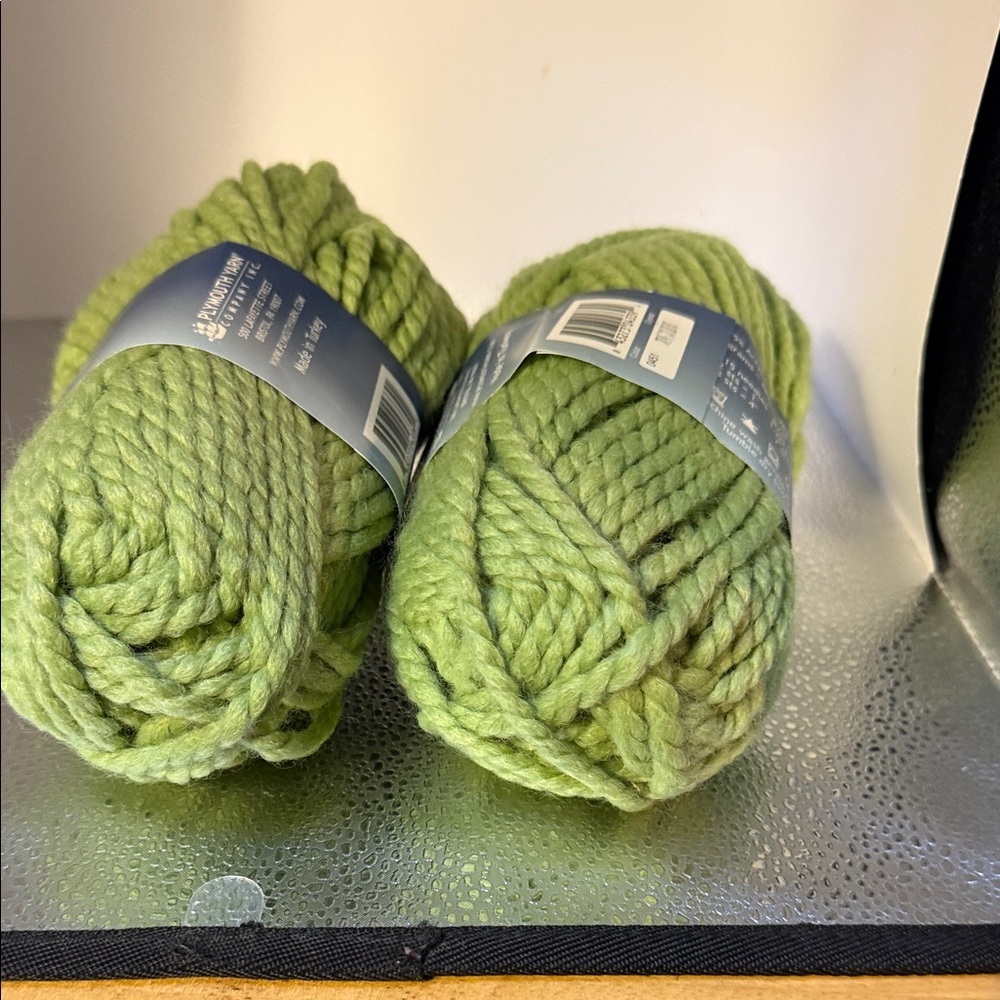 Encore  Green Yarn​